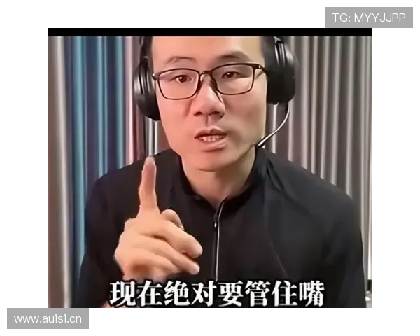 杨瀚森家里冰箱贴满训练计划，连喝口水都要掐表